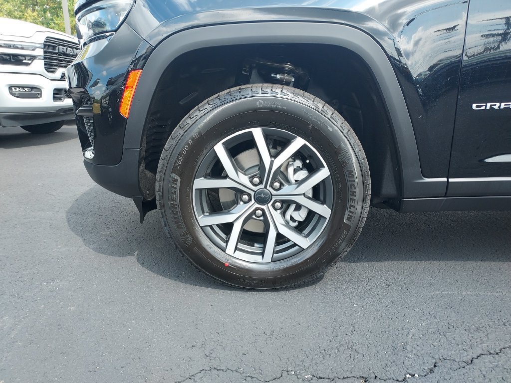 New 2027 Jeep Grand Cherokee Laredo X AWD/4WD image 10
