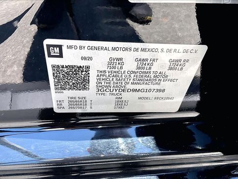 Used 2021 Chevrolet Silverado 1500 LT AWD/4WD image 32