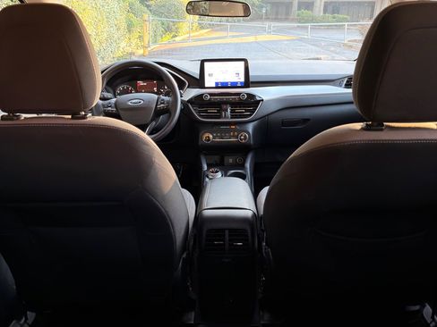 Used 2020 Ford Escape SE FWD image 23