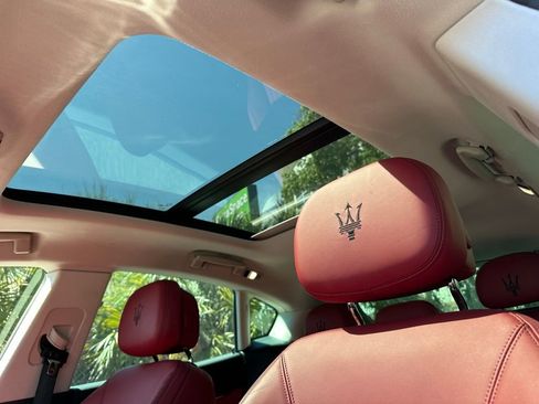 Used 2022 Maserati Levante GT image 30