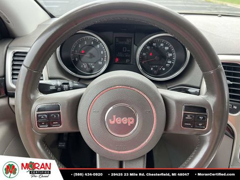 Used 2011 Jeep Grand Cherokee Laredo AWD/4WD image 18