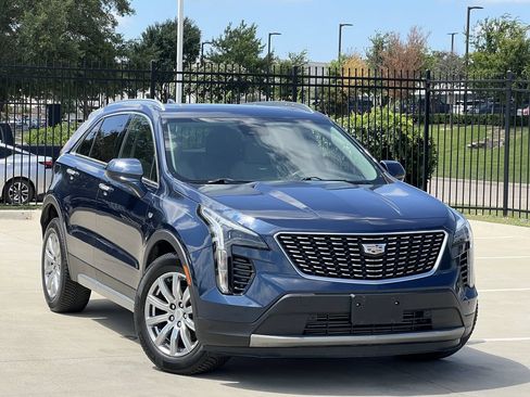Used 2020 Cadillac XT4 Premium Luxury w/ Cold Weather Package FWD image 1
