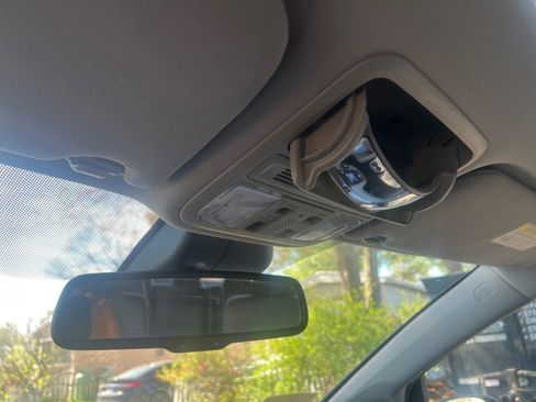 Used 2014 Honda Odyssey EX-L image 18