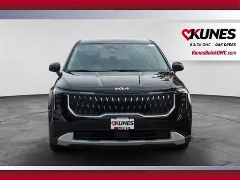 Used 2026 Kia Carnival FWD image 3