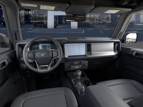 New 2025 Ford Bronco Outer Banks image 9