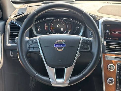 Used 2017 Volvo XC60 T5 Inscription w/ Advanced Package AWD/4WD image 22