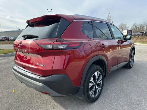 Used 2023 Nissan Rogue SV w/ SV Premium B Package image 7