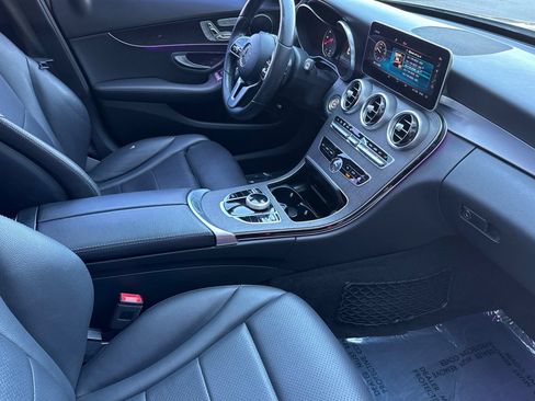 Used 2019 Mercedes-Benz C 300 Sedan image 16