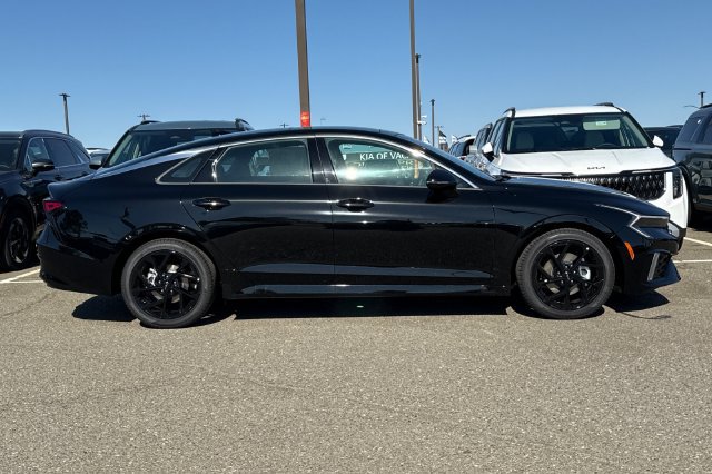 New 2027 Kia K5 GT-Line FWD image 3