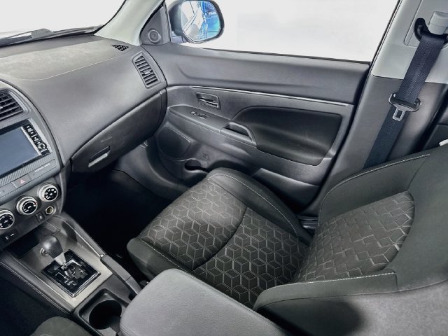 Used 2024 Mitsubishi Outlander Sport ES AWD/4WD image 22