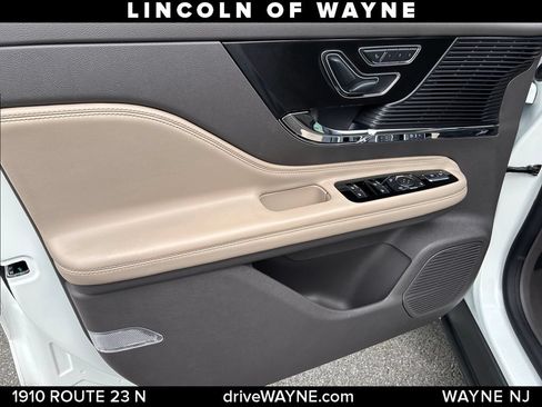 Certified 2022 Lincoln Corsair AWD w/ Premium Package image 13