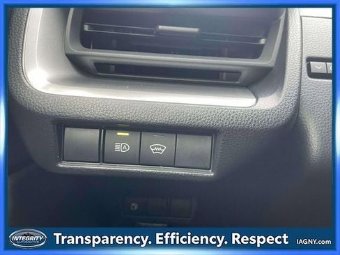 Used 2023 Toyota Prius LE image 19