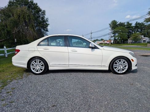 Used 2009 Mercedes-Benz C 300 4MATIC Sedan image 4