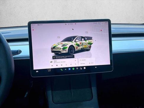 Used 2022 Tesla Model Y Long Range AWD/4WD image 8