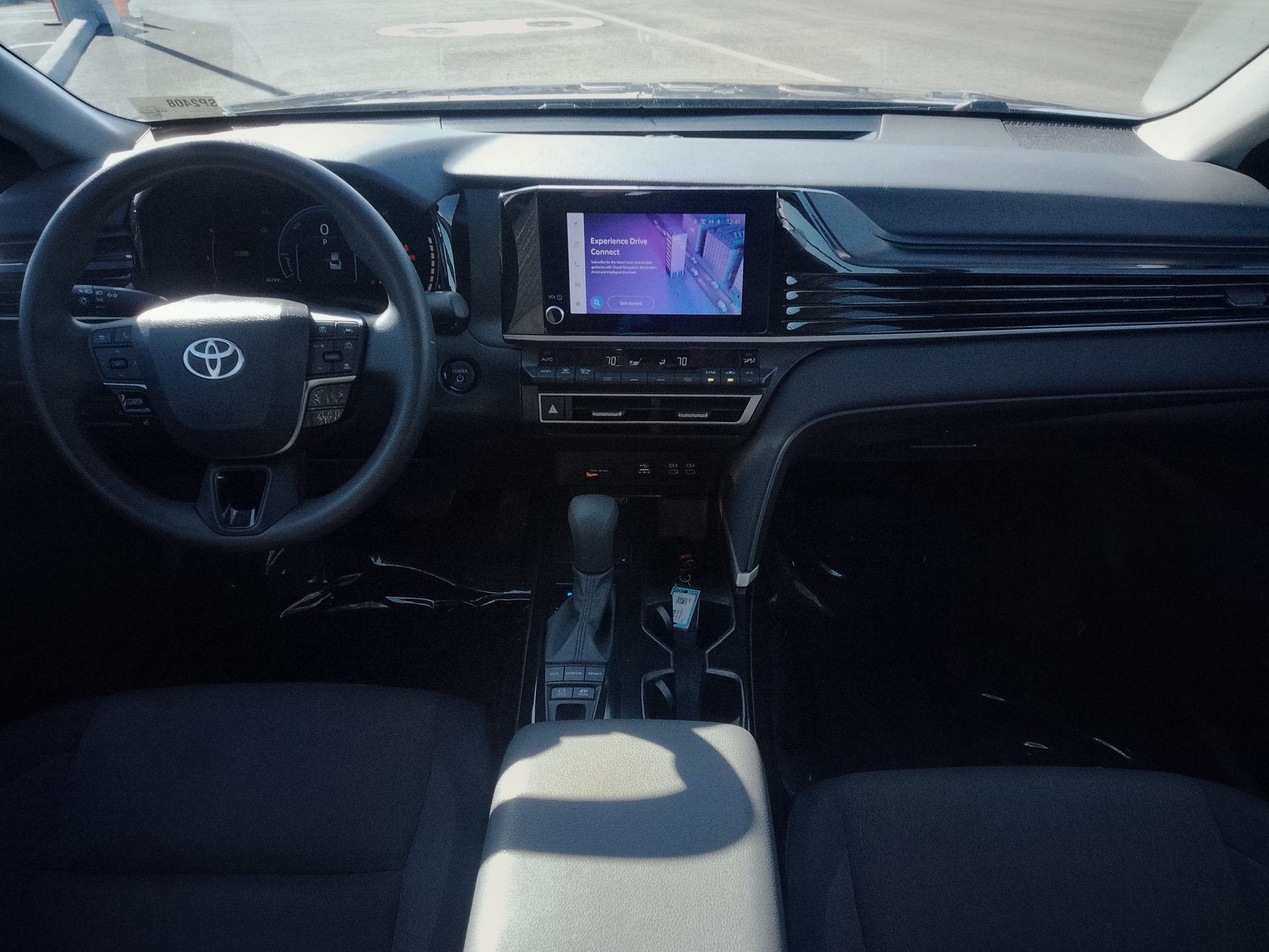 Used 2025 Toyota Camry LE FWD image 12