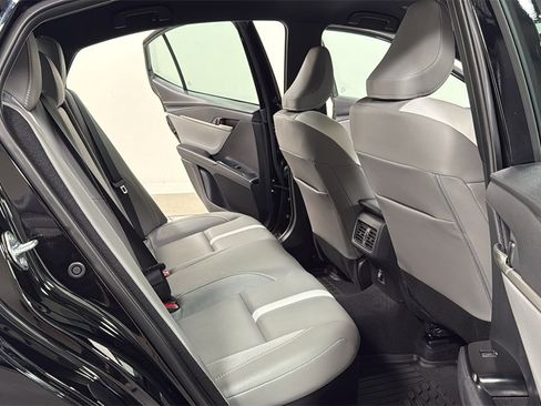 Certified 2025 Toyota Camry SE image 17