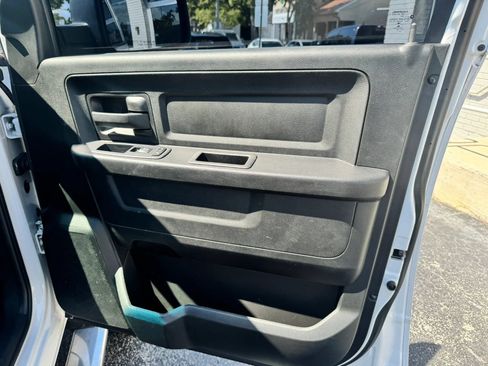 Used 2017 RAM 1500 Express w/ Express Value Package RWD image 34