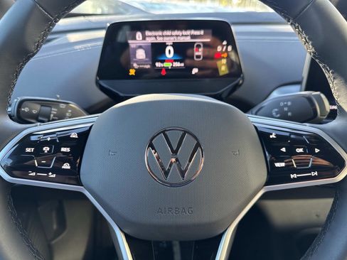 New 2026 Volkswagen ID.4 Pro image 17