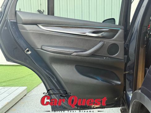 Used 2018 BMW X5 xDrive35i w/ M Sport Package image 13