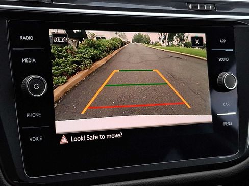 Certified 2022 Volkswagen Tiguan SE AWD/4WD image 15