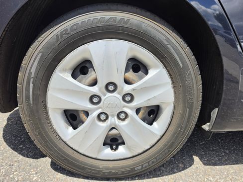 Used 2018 Kia Forte LX FWD image 22