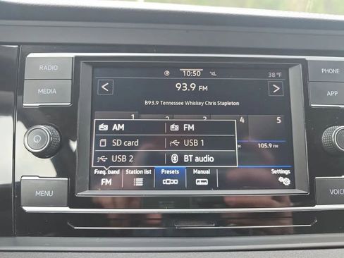 Used 2022 Volkswagen Jetta SE image 25