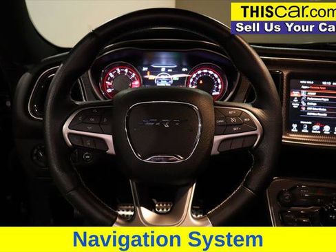 Used 2016 Dodge Challenger SRT Hellcat image 14