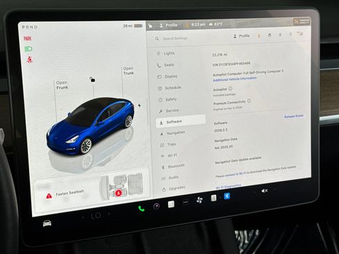 Used 2023 Tesla Model 3 Standard Range image 35