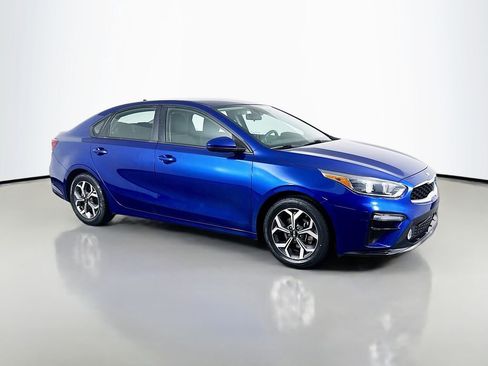 Used 2019 Kia Forte LXS FWD image 3