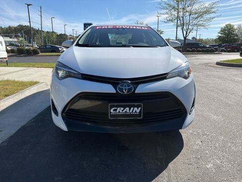 Used 2019 Toyota Corolla LE image 2