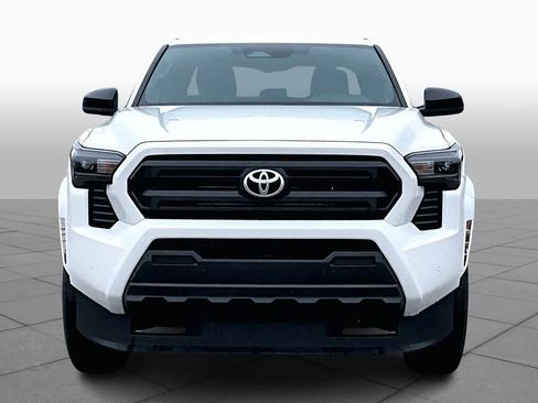 Used 2024 Toyota Tacoma SR w/ SR Upgrade Package image 4