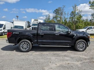 New 2025 Ford F150 Lariat w/ Equipment Group 501A Mid video 3