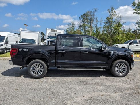 New 2025 Ford F150 Lariat w/ Equipment Group 501A Mid image 3