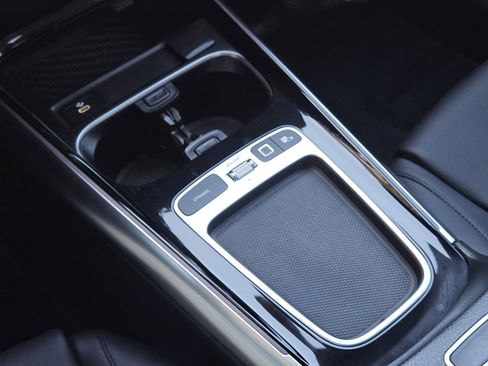 Used 2025 Mercedes-Benz GLA 250 image 19