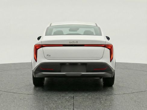 Used 2025 Kia K4 FWD image 7