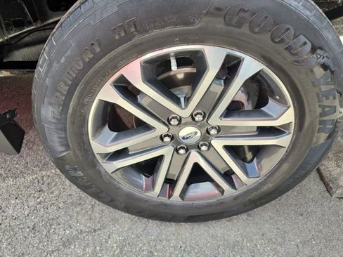 Used 2023 Ford F150 XL w/ STX Appearance Package RWD image 9