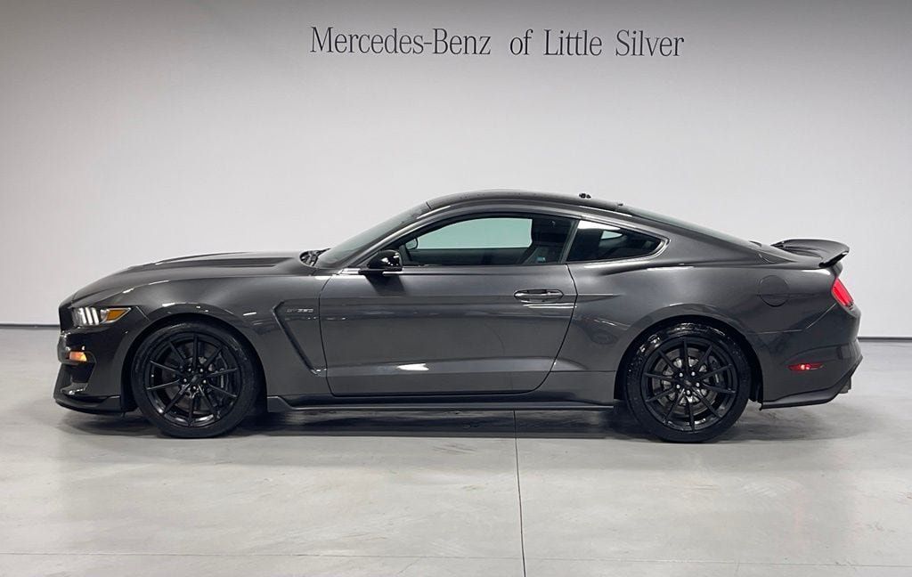 Used 2017 Ford Mustang Shelby GT350 w/ Electronics Package RWD image 2