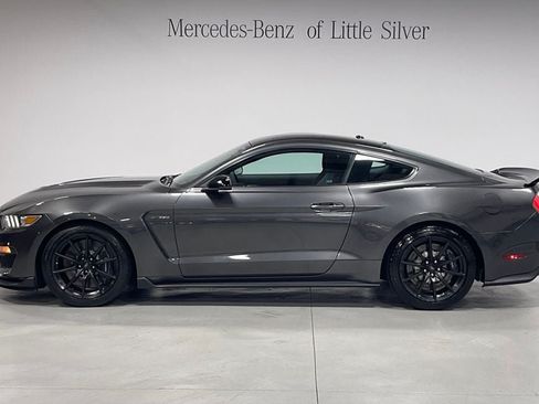Used 2017 Ford Mustang Shelby GT350 w/ Electronics Package RWD image 2