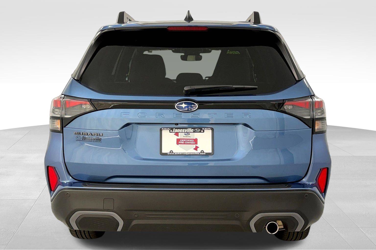 Used 2025 Subaru Forester Limited AWD/4WD image 7
