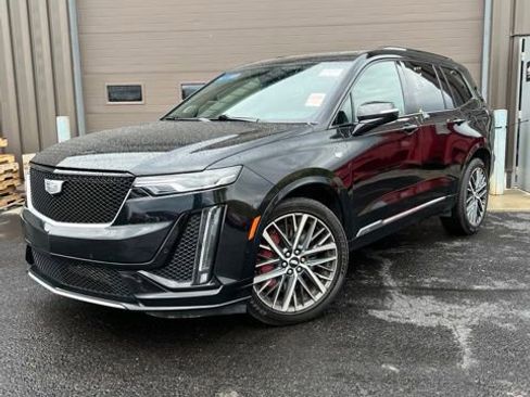 Used 2023 Cadillac XT6 Sport w/ Technology Package AWD/4WD image 1