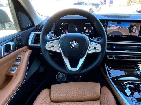 Used 2026 BMW X7 xDrive40i image 6