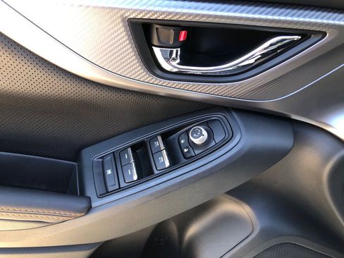 Used 2021 Subaru Crosstrek 2.5i Limited w/ Moonroof Package 1 image 11