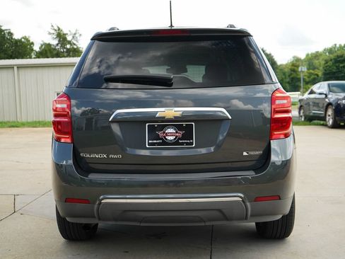 Used 2017 Chevrolet Equinox Premier w/ Enhanced Convenience Package AWD/4WD image 20