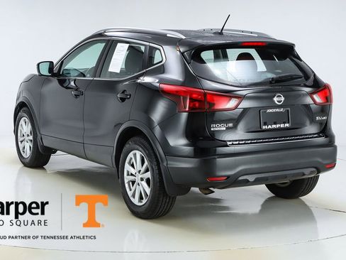 Used 2017 Nissan Rogue Sport SV w/ SV Premium Package image 44