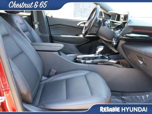 Used 2024 Chevrolet Trax RS w/ Driver Confidence Package FWD image 10