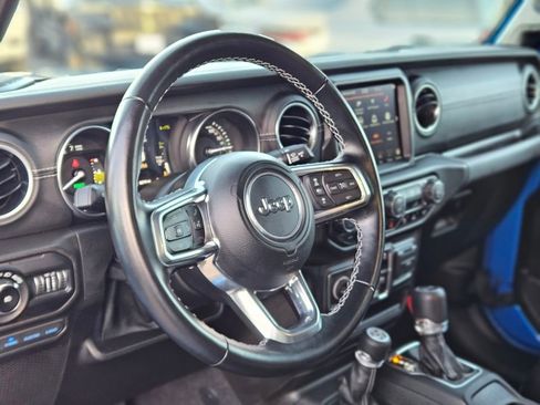 Used 2021 Jeep Wrangler Sahara w/ Safety Group image 15