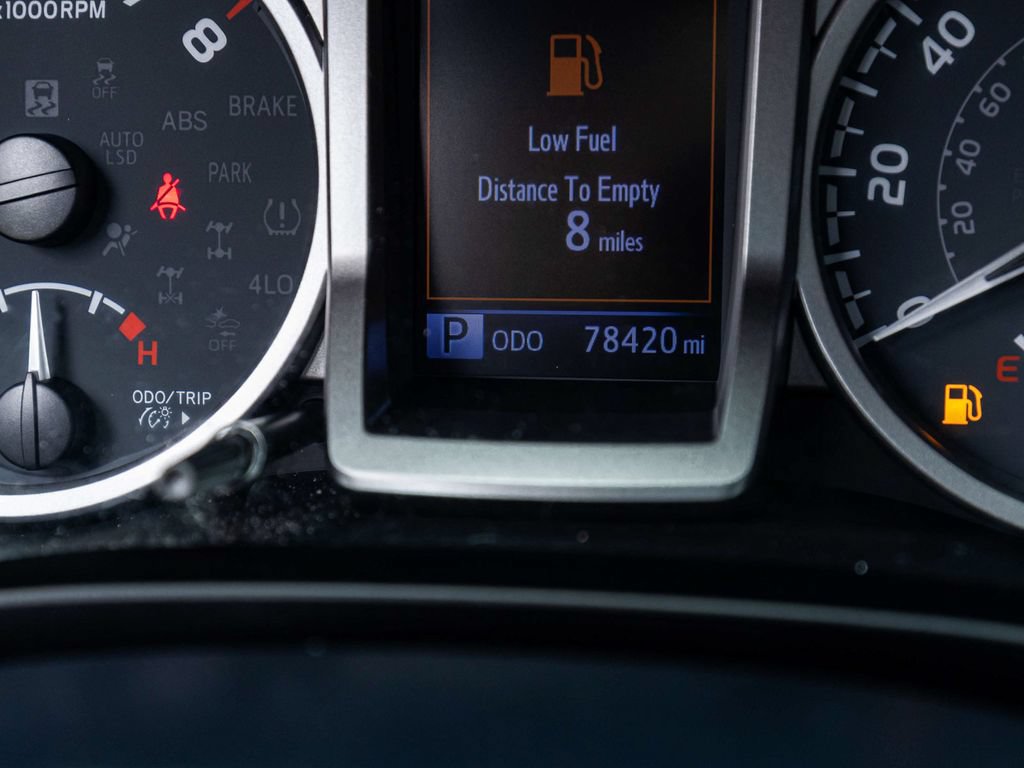 Used 2020 Toyota Tacoma Limited AWD/4WD image 18