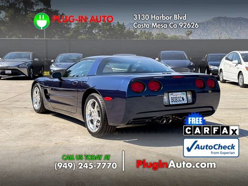 Used 2001 Chevrolet Corvette Coupe w/ Preferred Equipment Group2 RWD image 3
