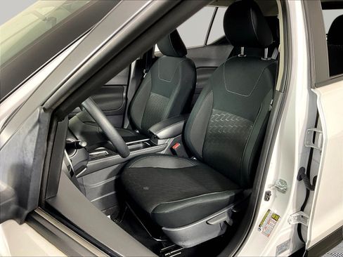 Used 2024 Nissan Kicks SV FWD image 21