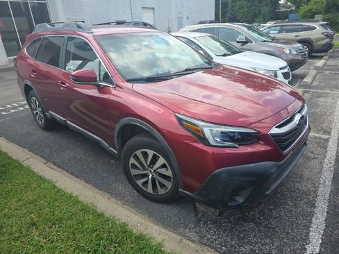 Used 2020 Subaru Outback Premium AWD/4WD image 3